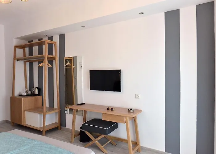 Aqua Marine * Neos Marmaras