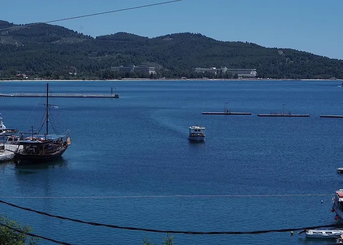 Aqua Marine * Neos Marmaras